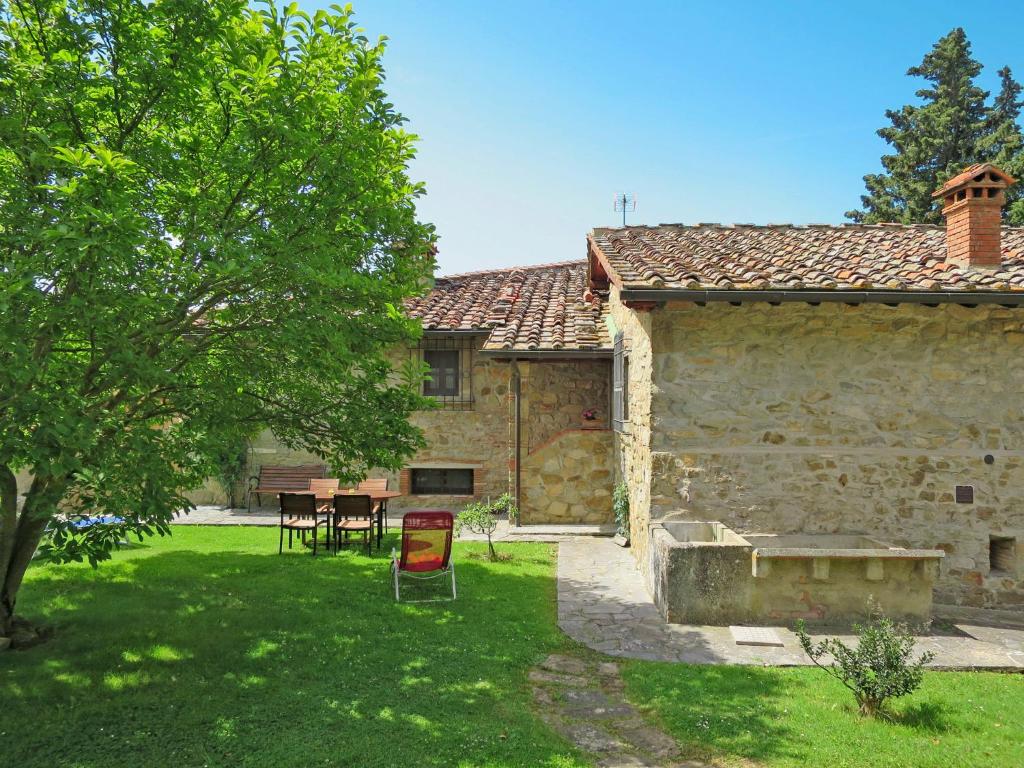 Vonkajšia záhrada v ubytovaní Holiday Home Il Casellino-2 by Interhome