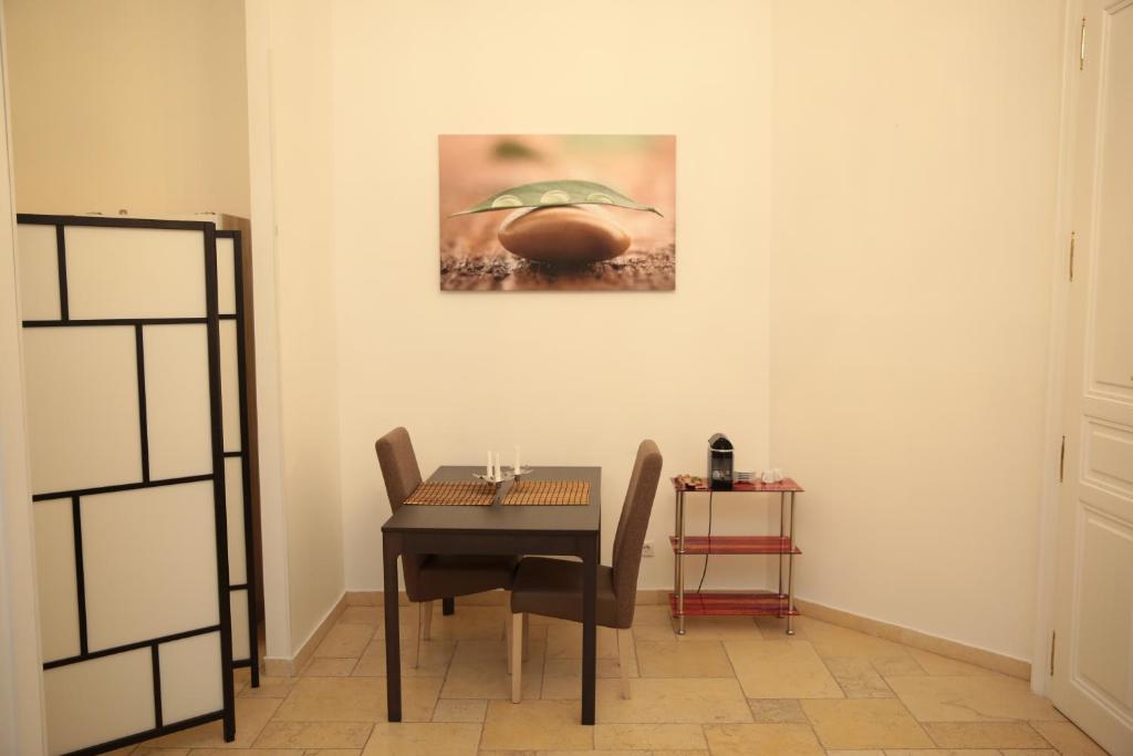 Heart of Vienna - City Apartment - 13