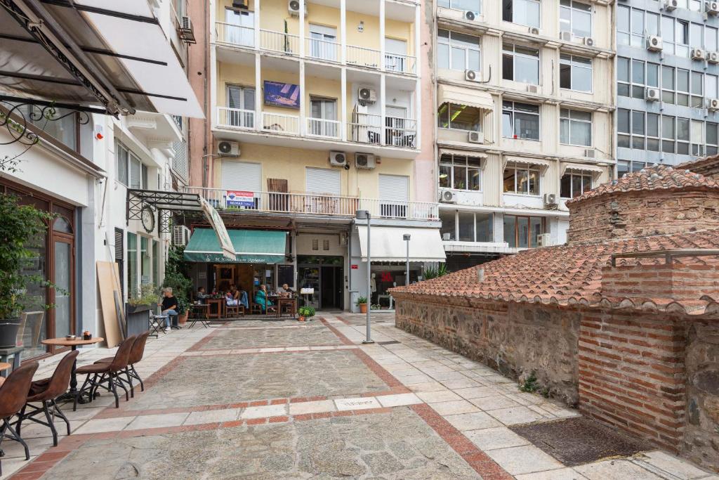 The building in which Az apartmant is located