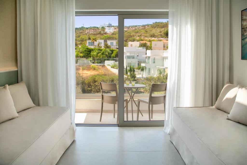 Atlantica Aqua Blue - Salle Familiale Dans La Vue Dans Les Terres