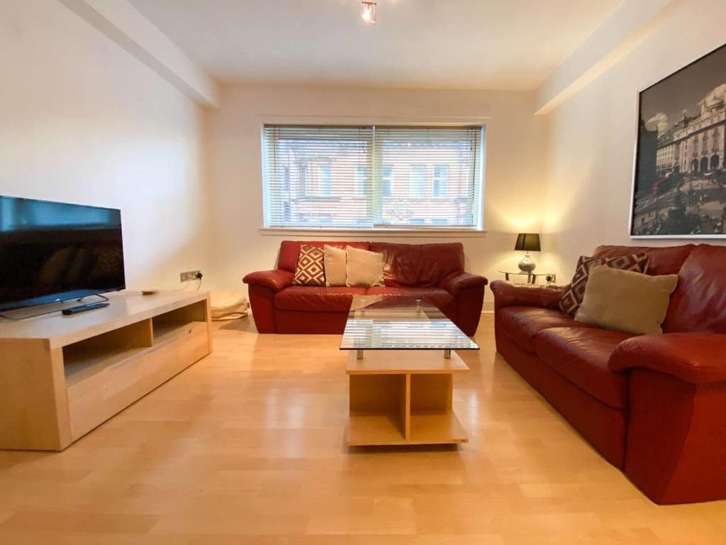 Highly Desirable City Centre 2 Bedroom Apartment