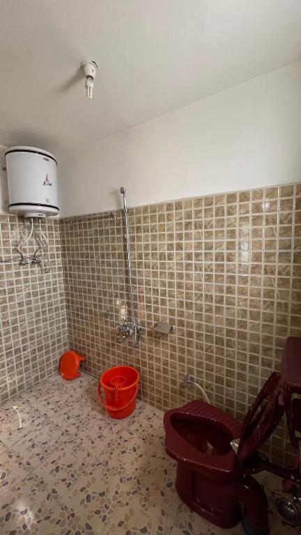 Koupelna v ubytování Dilaram Guest House