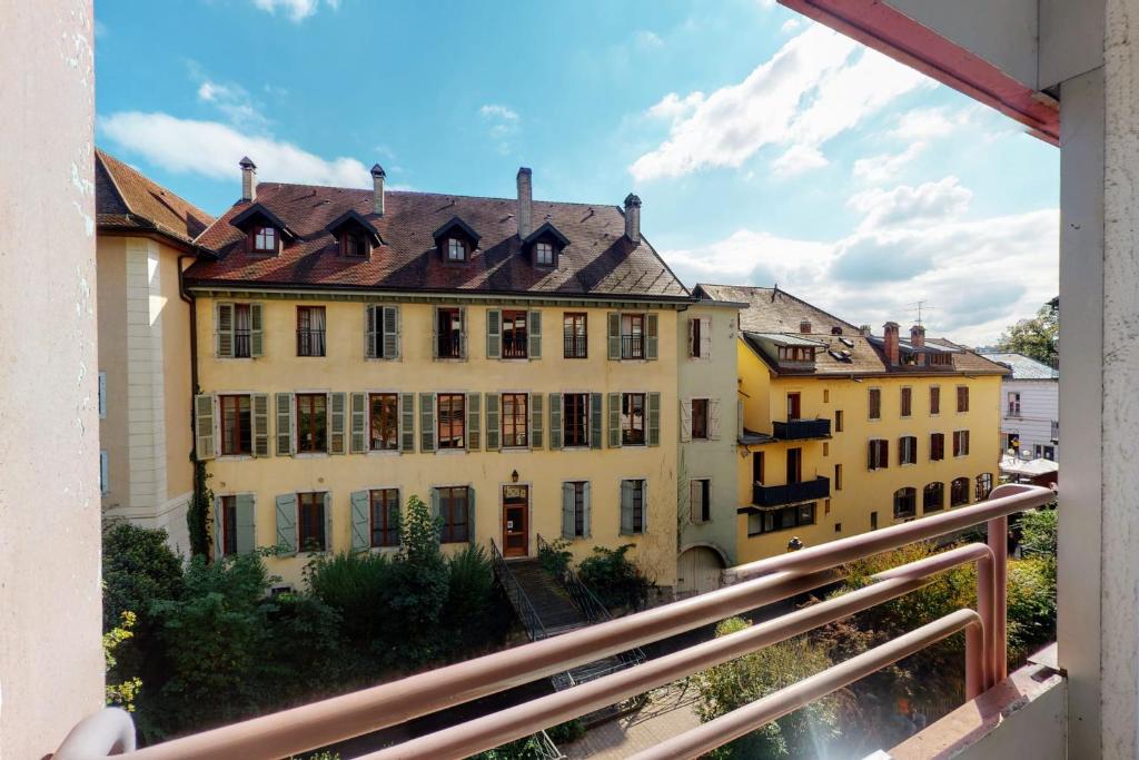 Le Jean-Jacques Rousseau - 2 rooms by the canal in the heart of Annecy,  Annecy – Updated 2023 Prices