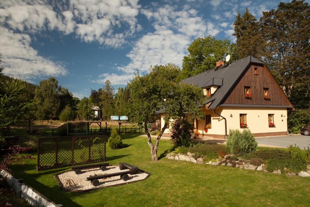 Zahrada ubytování Penzion pod Stráni