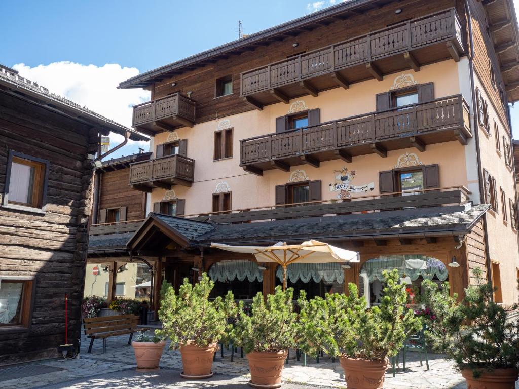 Budova, kde se hotel nachází