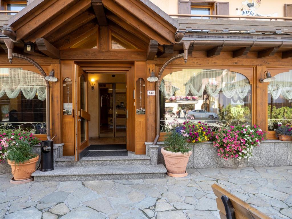 Exteriér nebo vchod ubytování Albergo Alpenrose