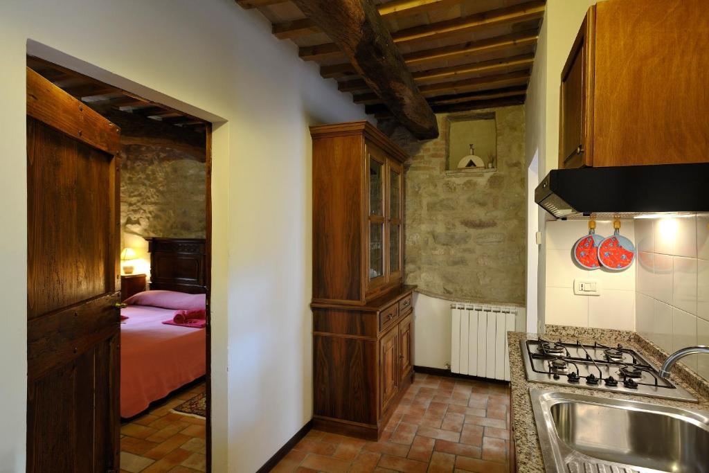 A kitchen or kitchenette at Le Gorghe di Valmarino