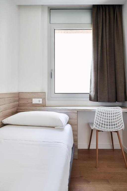 Aparthotel Augusta - Resim 25