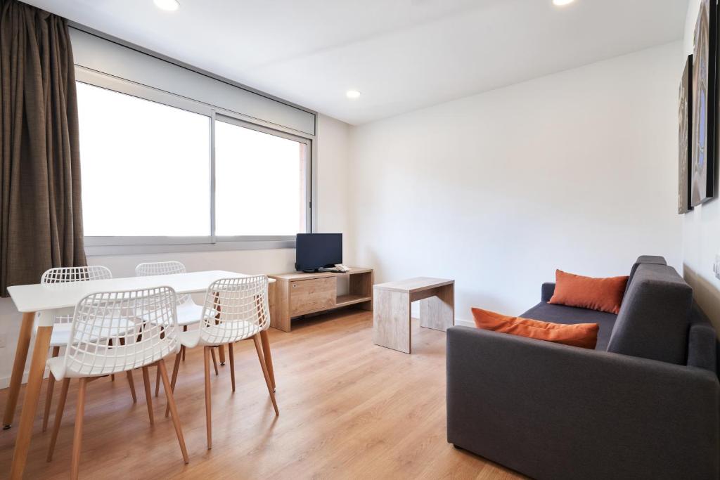 Aparthotel Augusta - Resim 36