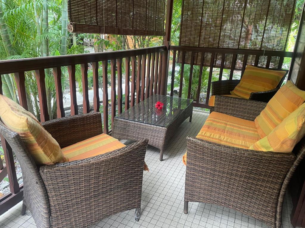 Posezení v ubytování Gîtes dans un jardin