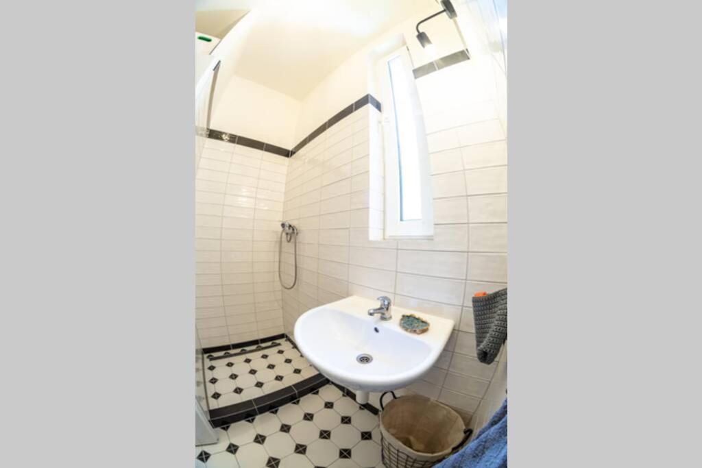 Koupelna v ubytování Stylový apartmán v centru Náchoda