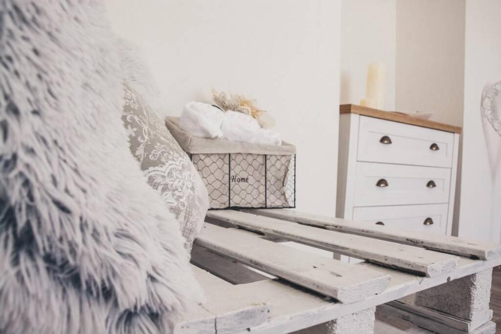 Posezení v ubytování Stylový apartmán v centru Náchoda