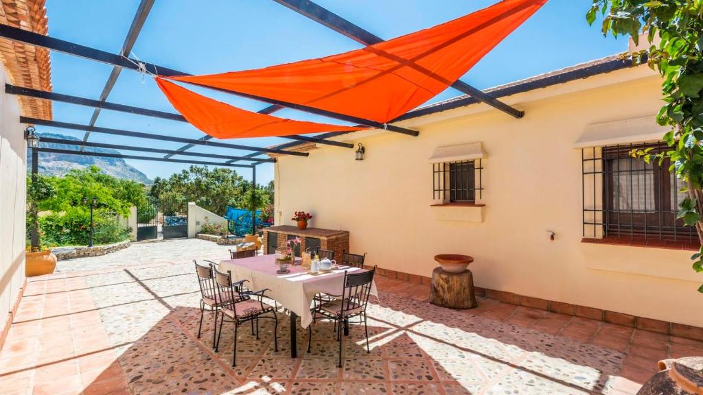 Casa Finca del Roble Antequera - La Higuera by Ruralidays ...