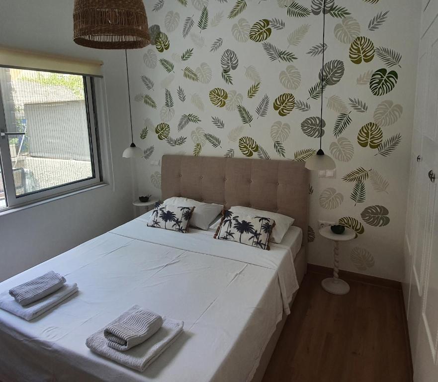 Postel nebo postele na pokoji v ubytování Family & Friends 4-Bedroom beach break!