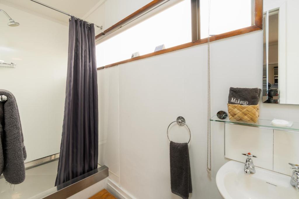 Centennial Court Hotel - Studio Compact