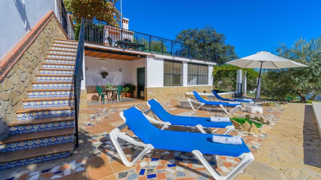 A balcony or terrace at Casa Luna Alora by Ruralidays