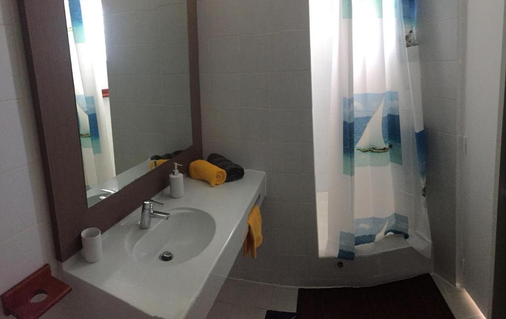 Баня в Studio COEUR PASSION VUE MER charme et standing