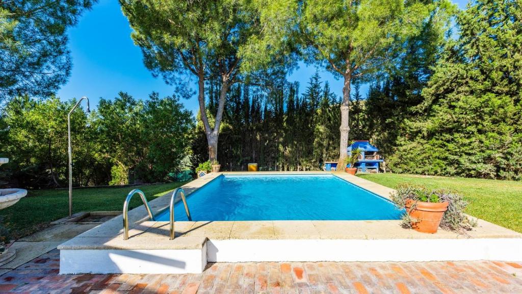 Bazén v ubytování Casa Cupiana Malaga by Ruralidays nebo v jeho okolí