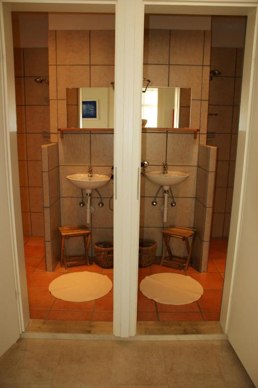 Koupelna v ubytování Villa Donkey BnB