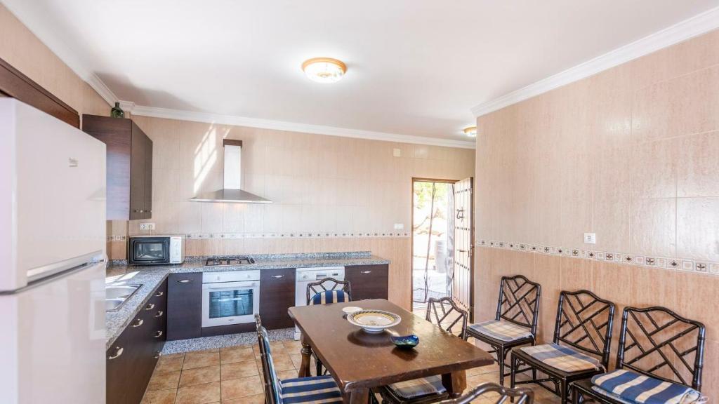 Kuchyň nebo kuchyňský kout v ubytování Villa Eugenia Torrox by Ruralidays