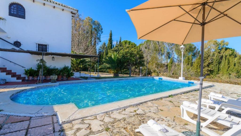 Bazén v ubytování Casa El Rosario Ronda by Ruralidays nebo v jeho okolí