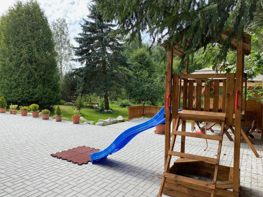 Herní místnost nebo prostor pro děti v ubytování Žlutý dům - chalupa Krušné hory