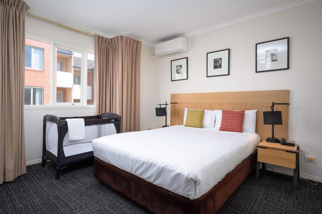 Aligned Corporate Residences Kew - Resim 8