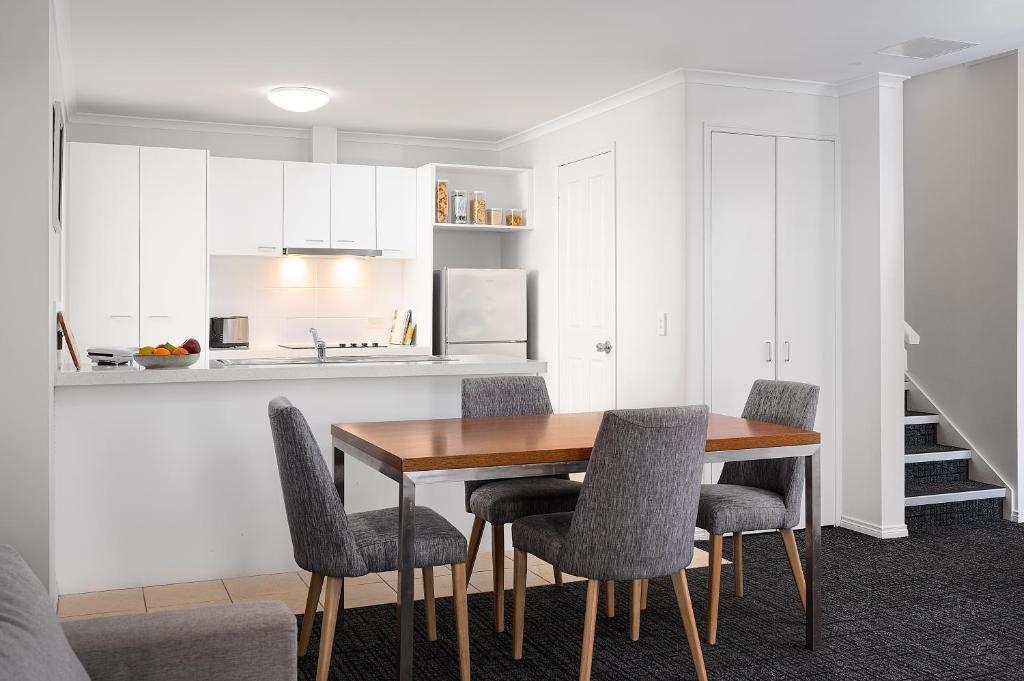 Aligned Corporate Residences Kew - Resim 19