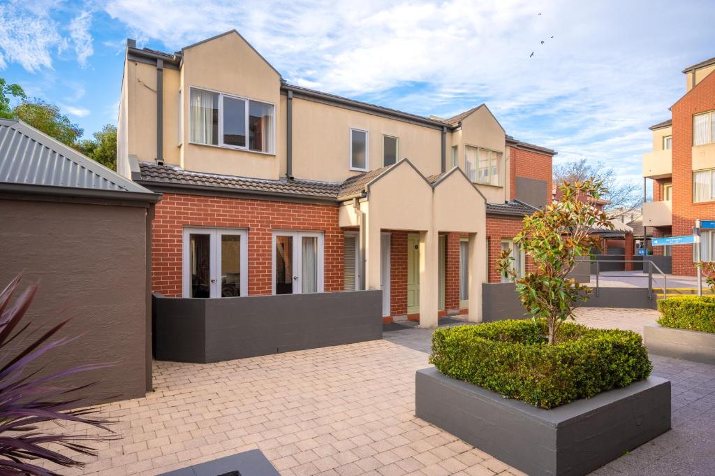 Aligned Corporate Residences Kew - Resim 41