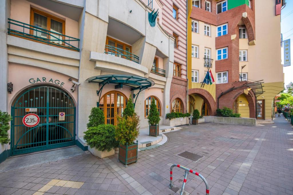 Corvin Hotel Budapest Sissi Wing - Resim 22