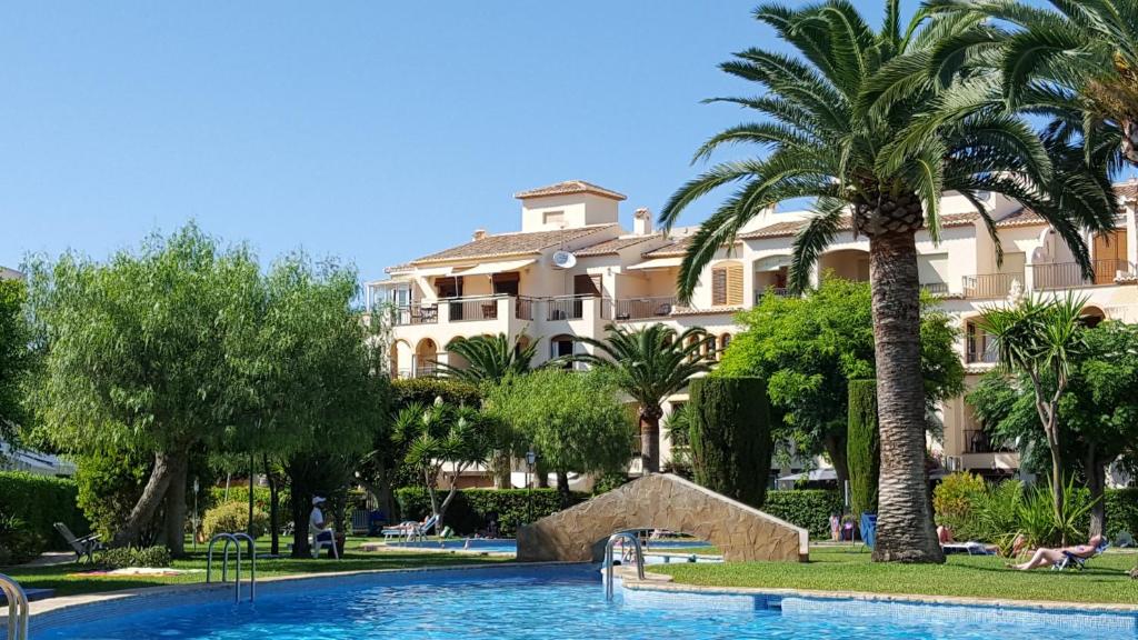 Bazén v ubytování La Isla Penthouse nebo v jeho okolí