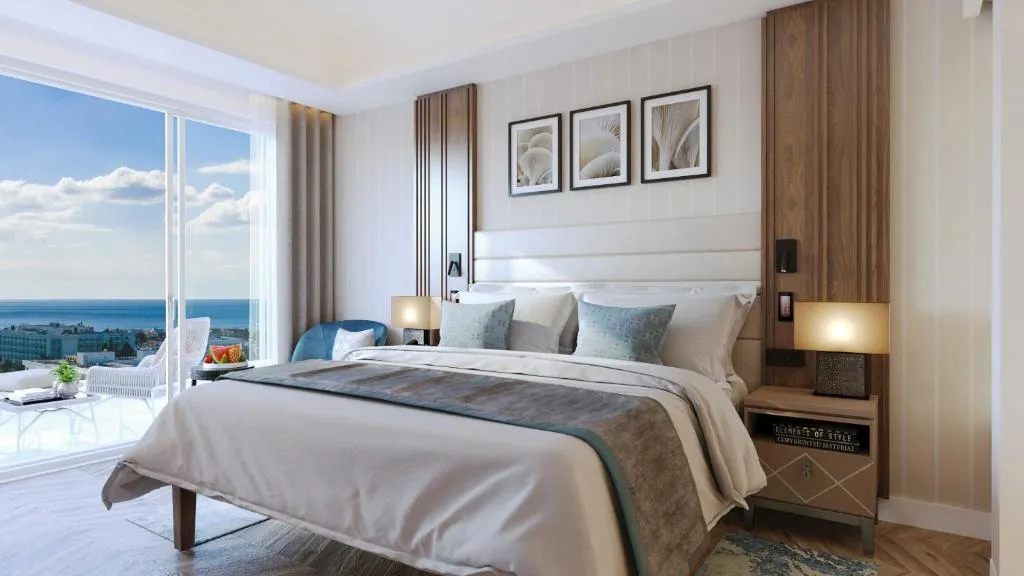 Junior Suite with Pool & Garden View