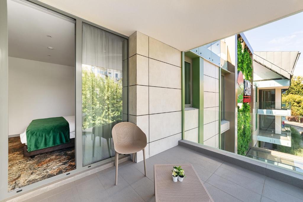 Tomis Garden Bucuresti - Resim 27