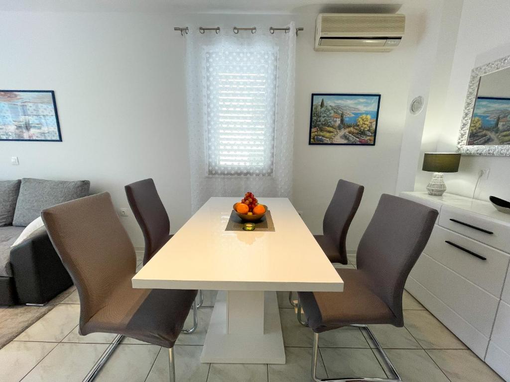 Kuchyň nebo kuchyňský kout v ubytování Apartman Zlata