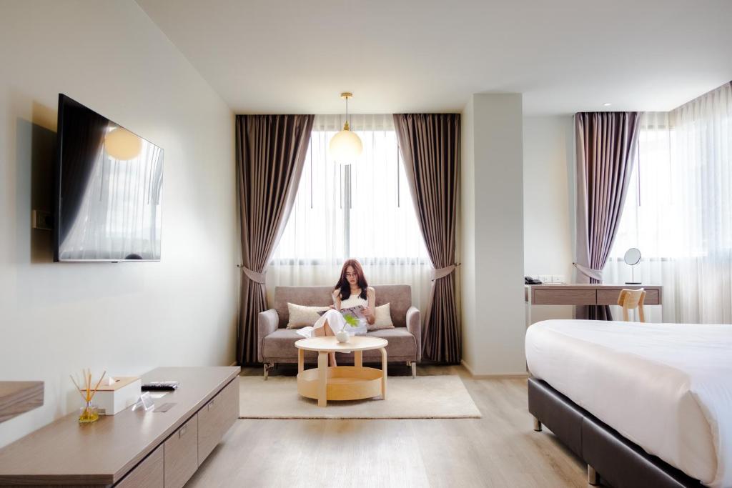 The Rise Suites Hotel, Chiang Mai - SHA Extra Plus - Resim 1