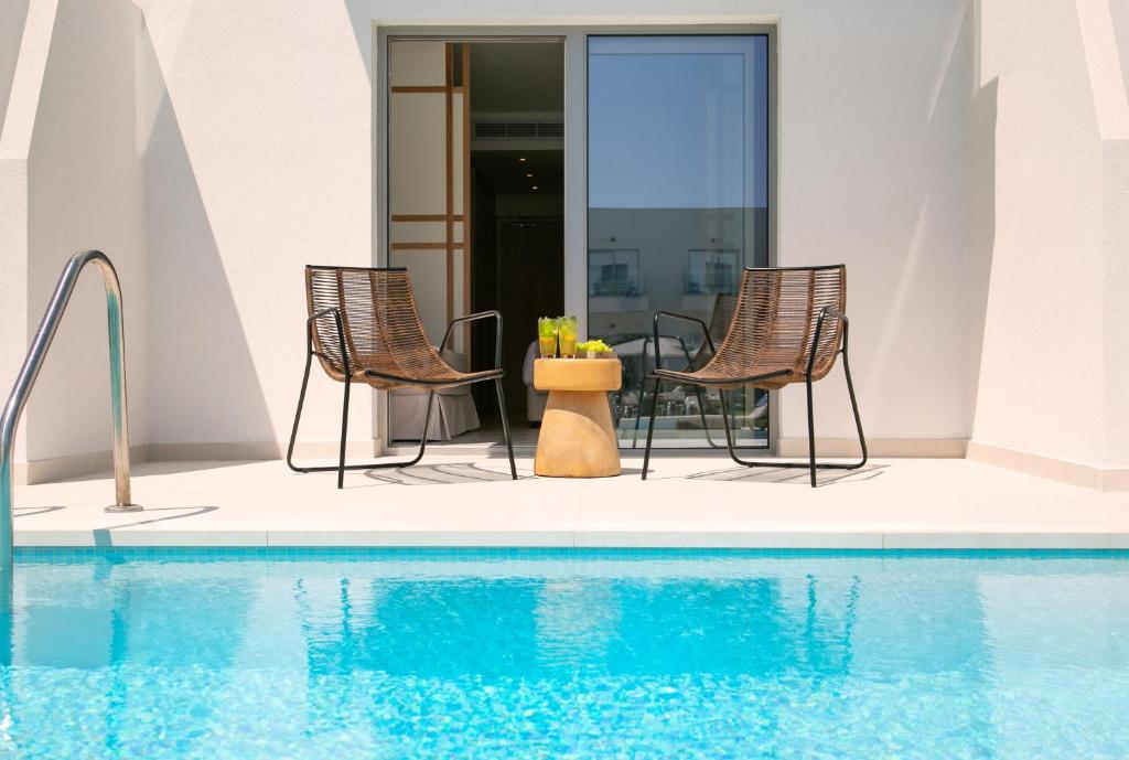 Atlantica Aqua Blue - Salle Familiale Nage Avec Une Porte Coulissante