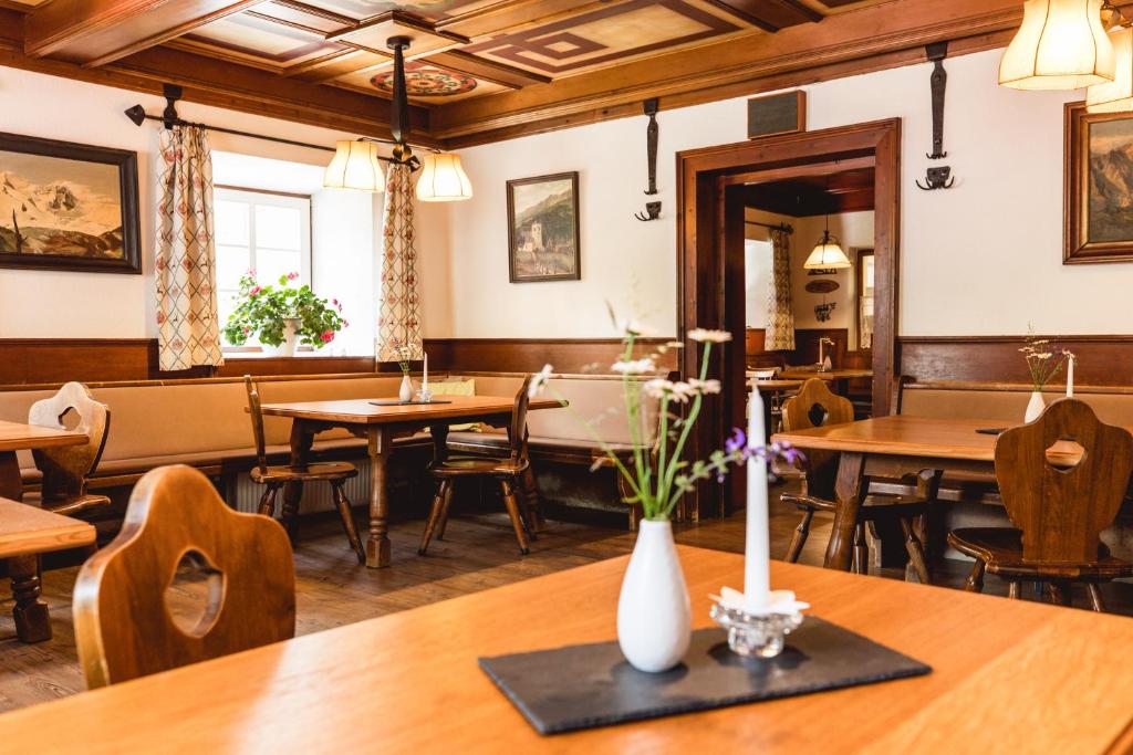 Restaurace v ubytování Matreier Tauernhaus