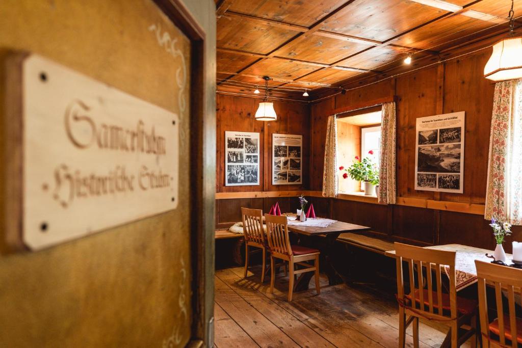 Posezení v ubytování Matreier Tauernhaus