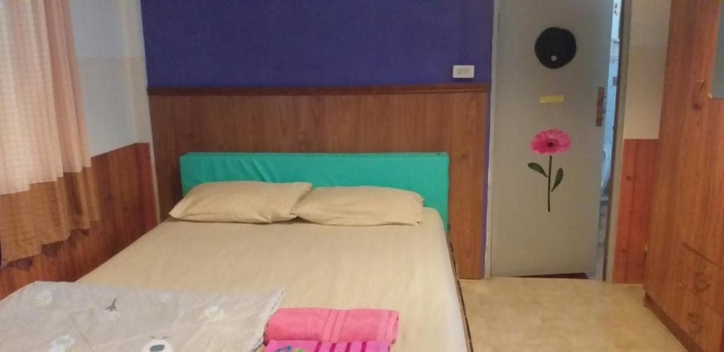 Postel nebo postele na pokoji v ubytování Tanyahouse