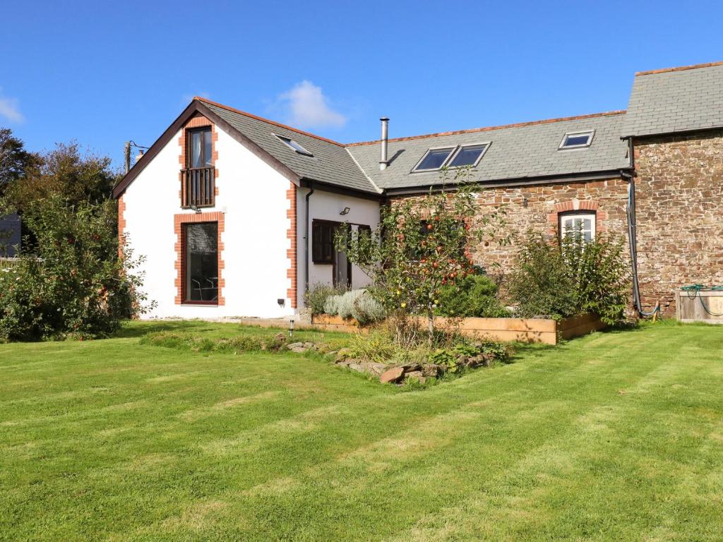 1 Stibb Barns, Bude (updated prices 2024)