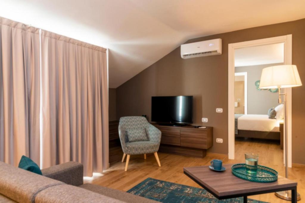 Aurelia Antica Suites & Apartments