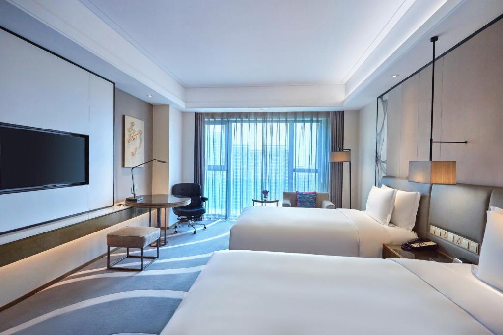 Crowne Plaza Hangzhou Qiantang - The Rail 1 subway can reach the West Lake scenic area as well as the airport and high-speed rail station, adjacent to Jinsha Lake and Longfor paradise walk - Habitación Gemela Estándar De Piso Alto