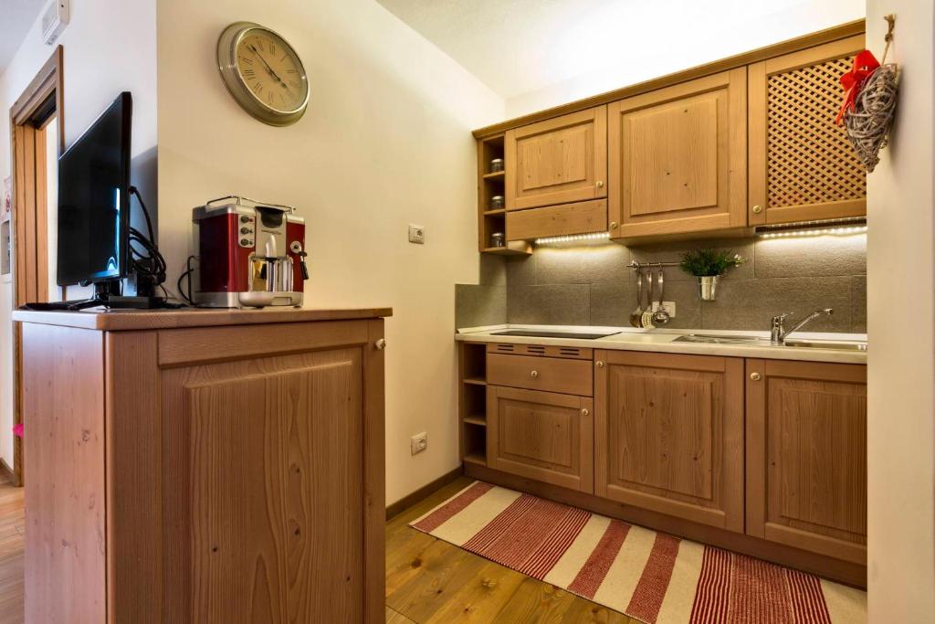 Cucina o angolo cottura di Albergo Diffuso Sutrio Zoncolan