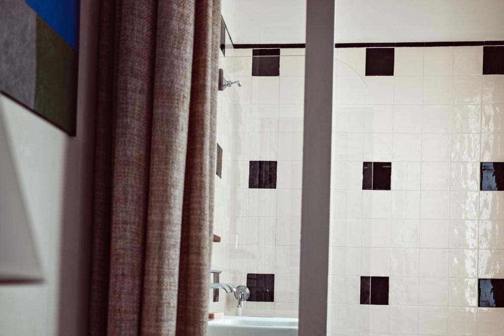 Hotel des Académies et des Arts - Resim 32