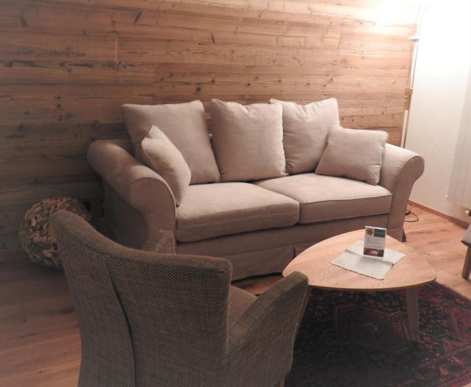 Posezení v ubytování Hotel Spescha