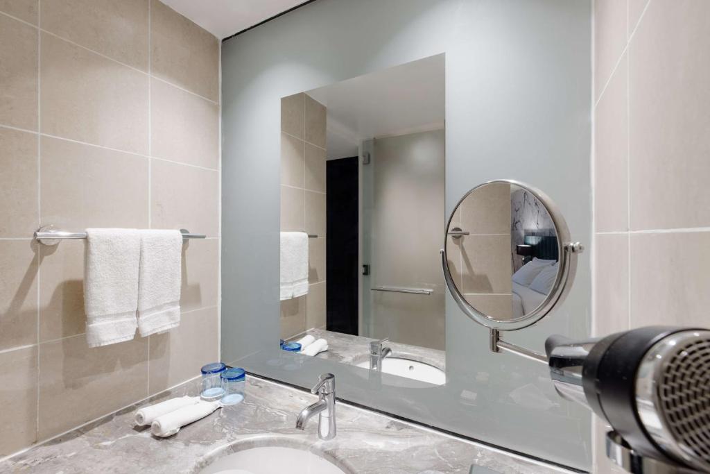 Kúpeľňa v ubytovaní Radisson Blu Anchorage Hotel