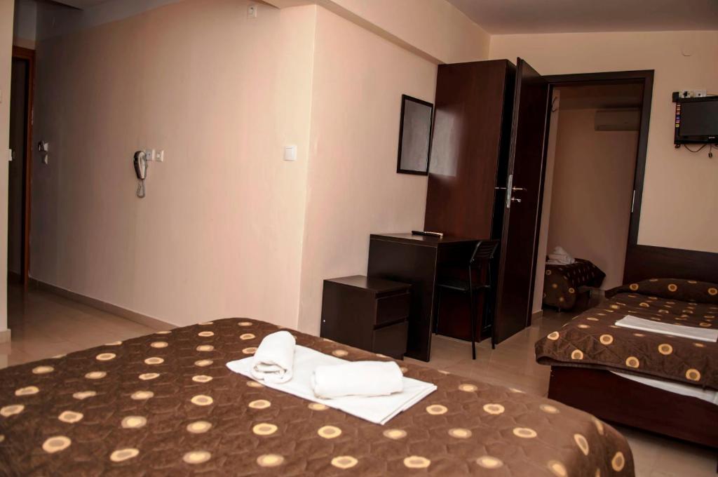 Hotel San Antonio - 三个房间