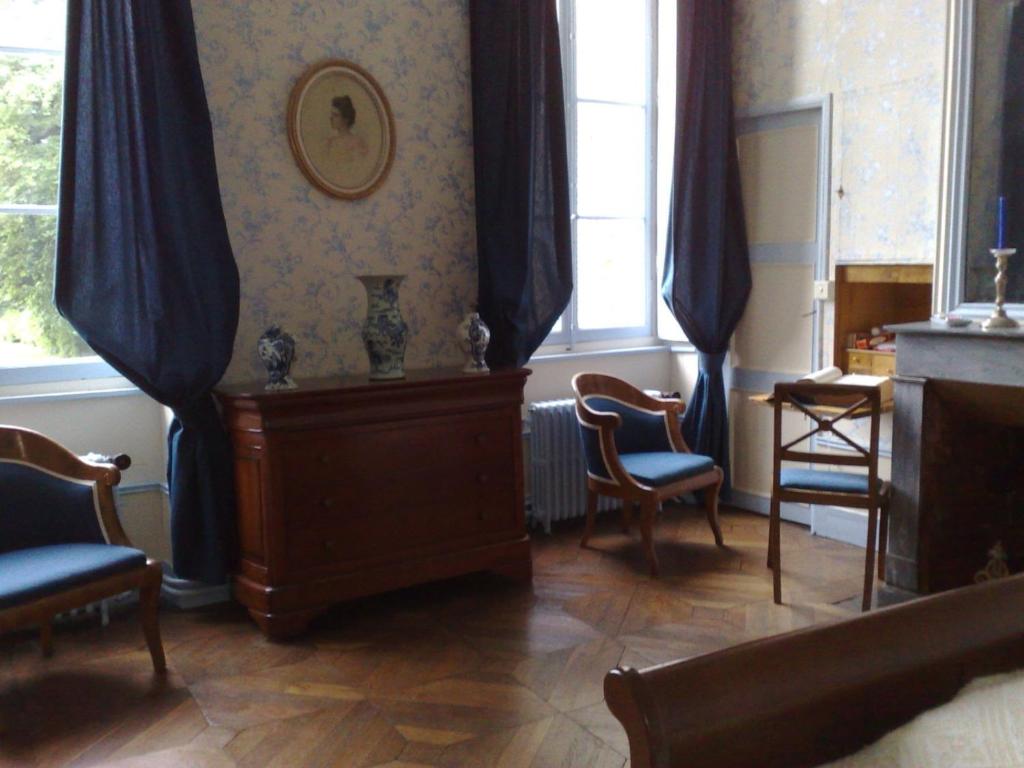 Le Château de BRESSEY & son Orangerie - Two-Bedroom Suite