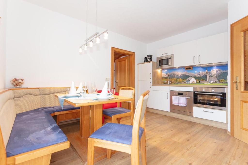 Kuchyňa alebo kuchynka v ubytovaní Appartements Wagnerhaus