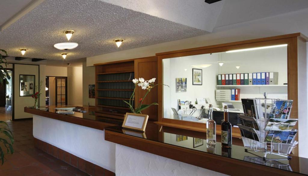 Aparthotel Al Lago - Resim 39